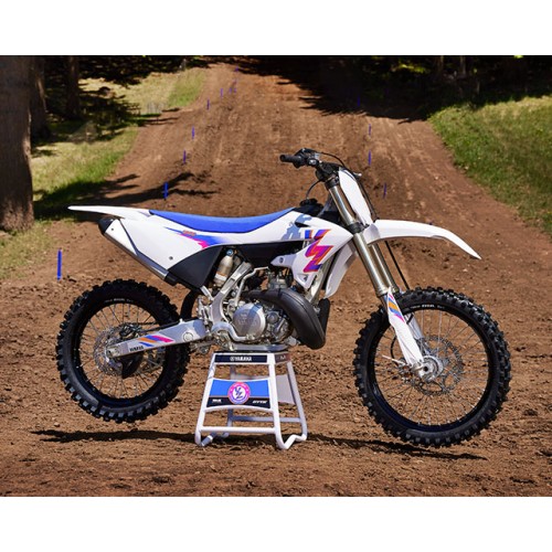 Aggressive YZ Styling