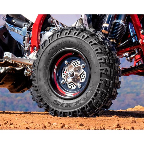 Wide Track and Maxxis Tyres